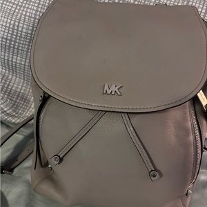 Michael Kors Evie Pearl Grey Leather Medium Backpack